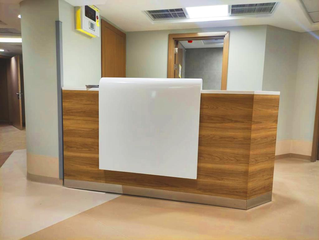 uploads/reception-desk-cleopatra-hospital-group7_db6a13c1787299a968e396b09dc69e5d.jpg